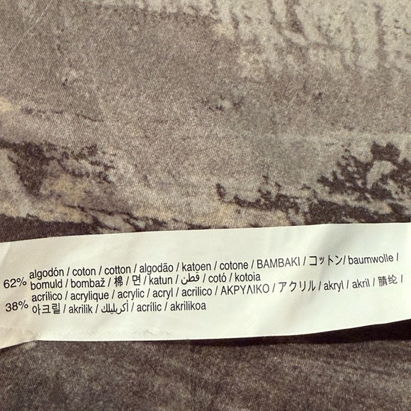 Zara Men’s V-neck color block sweater - Picture 11 of 11